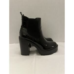 GBG GUESS Womens Size 6 Black Patent Leather Ankle Starly Pull On Boots